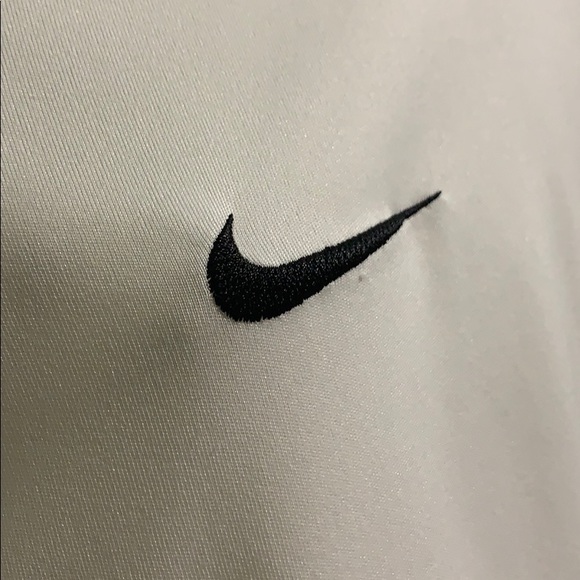 Nike large white dry fit athletic tee - Picture 3 of 5